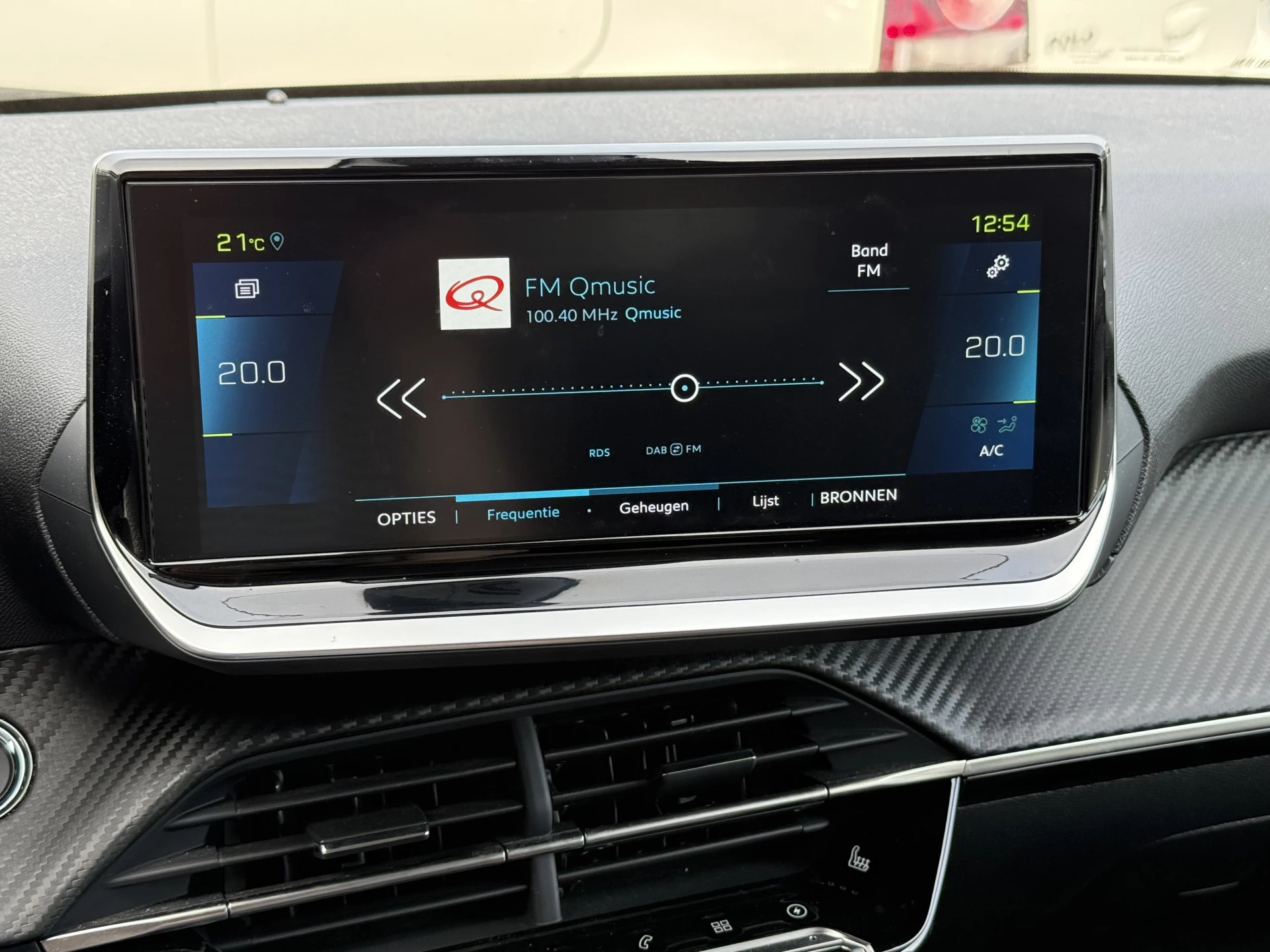 Hoofdafbeelding Peugeot e-208