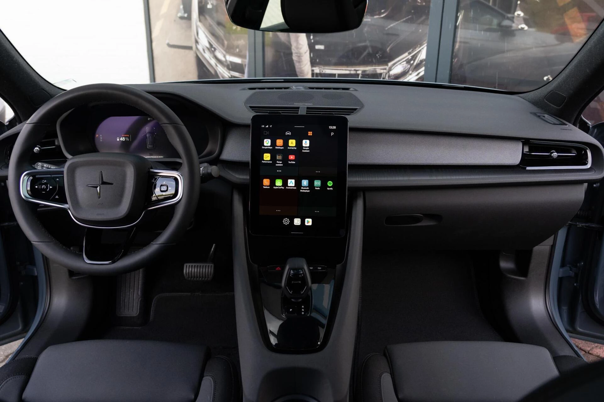 Hoofdafbeelding Polestar 2