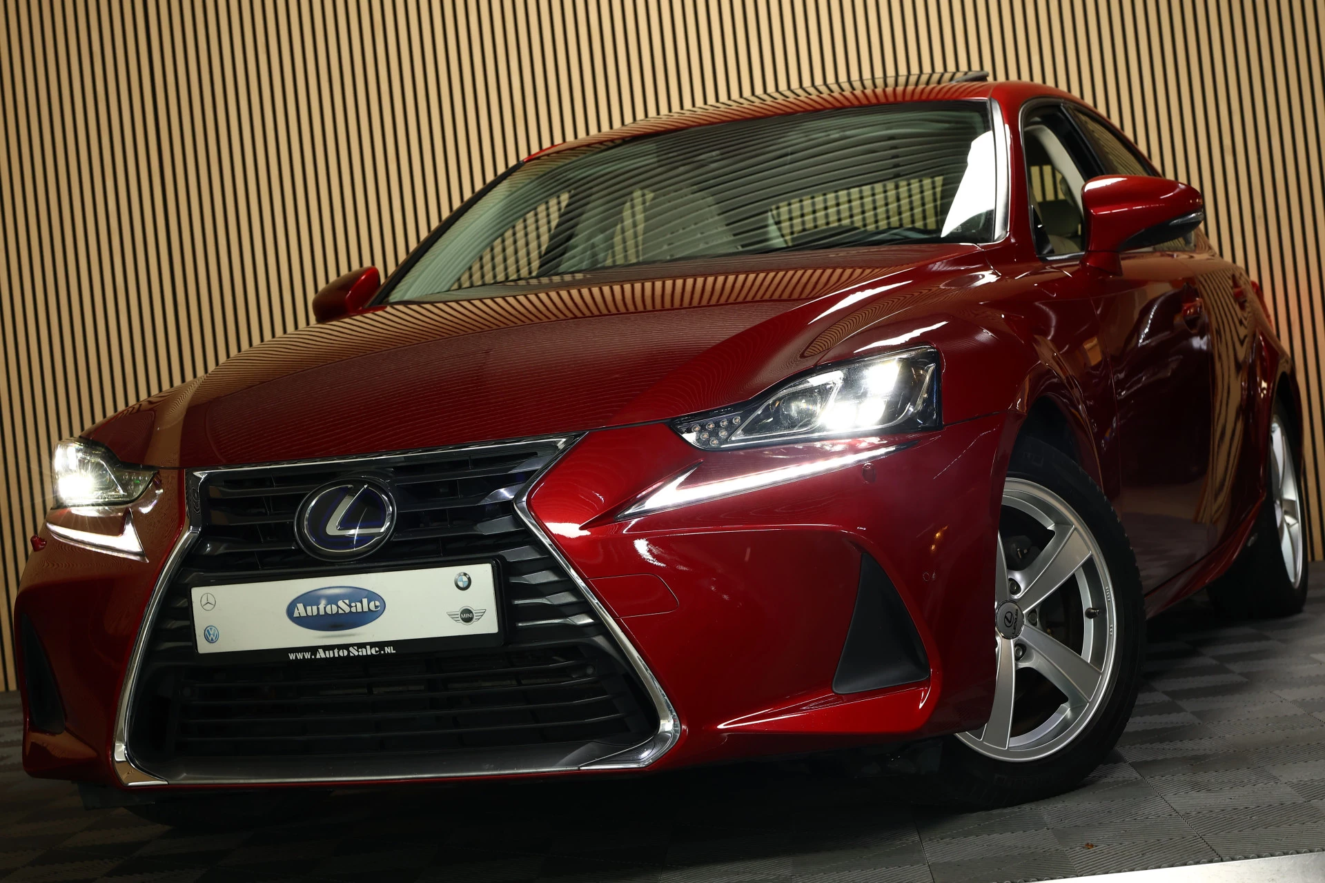 Hoofdafbeelding Lexus IS
