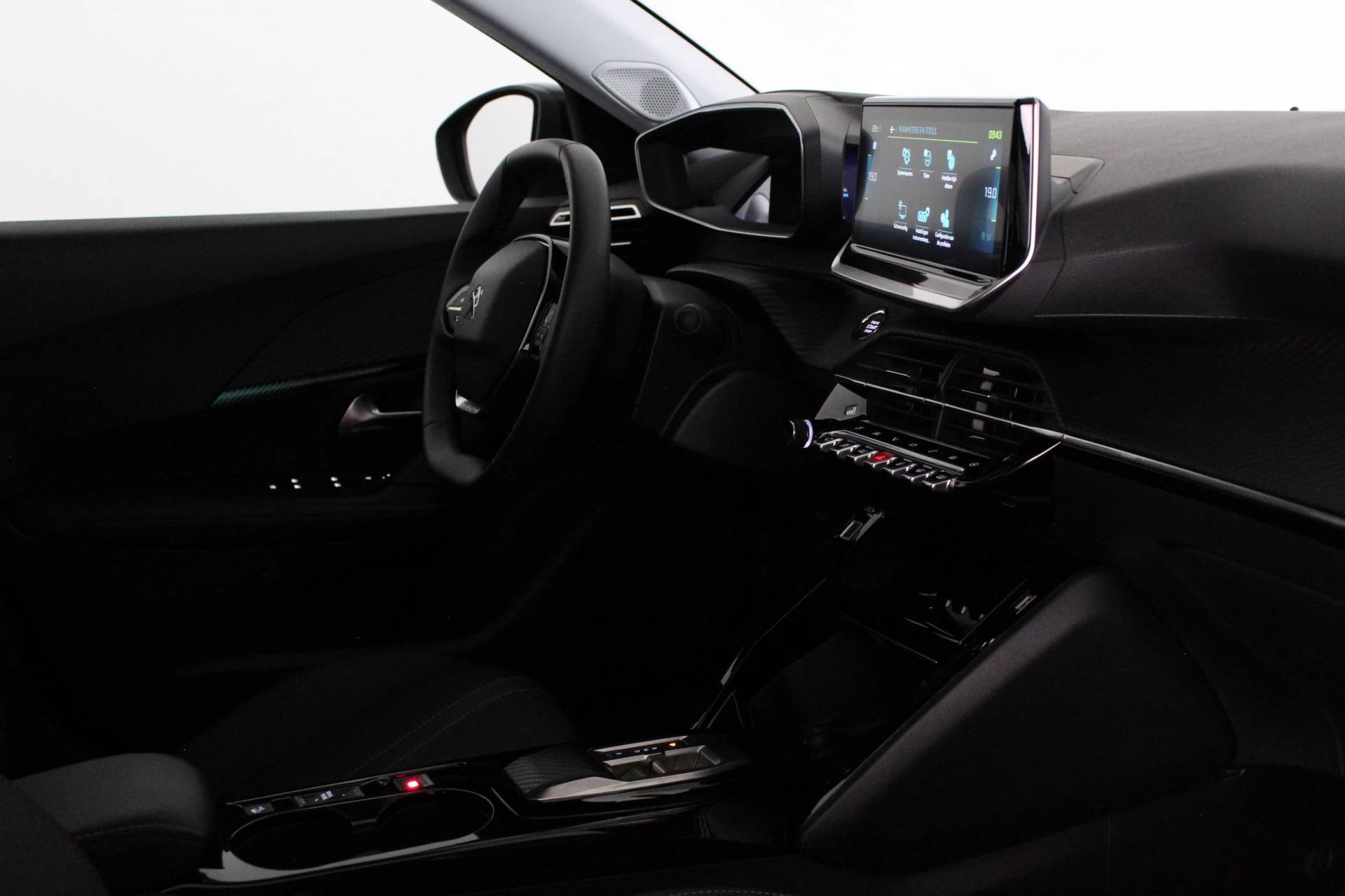 Hoofdafbeelding Peugeot e-2008