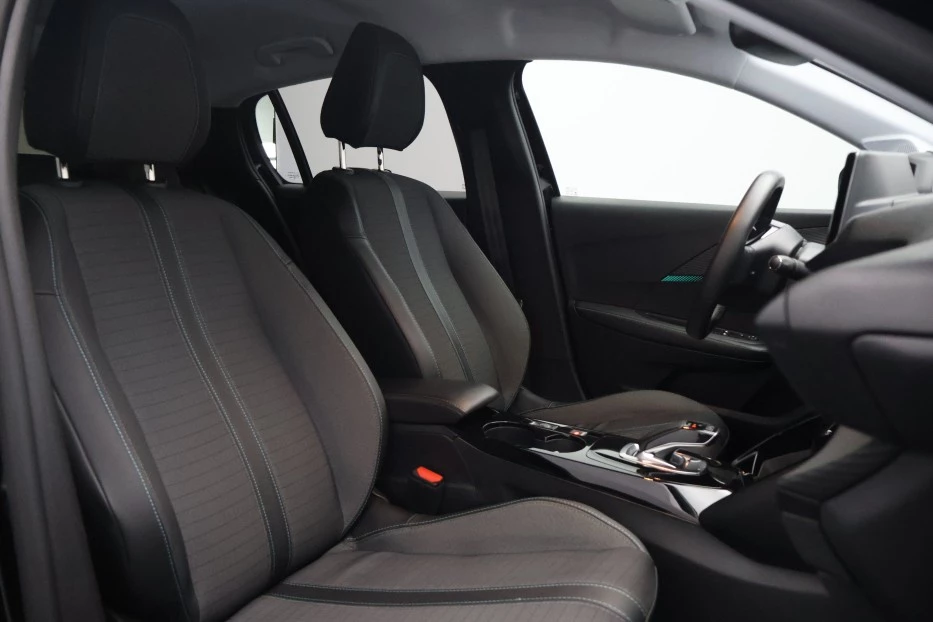 Hoofdafbeelding Peugeot e-208