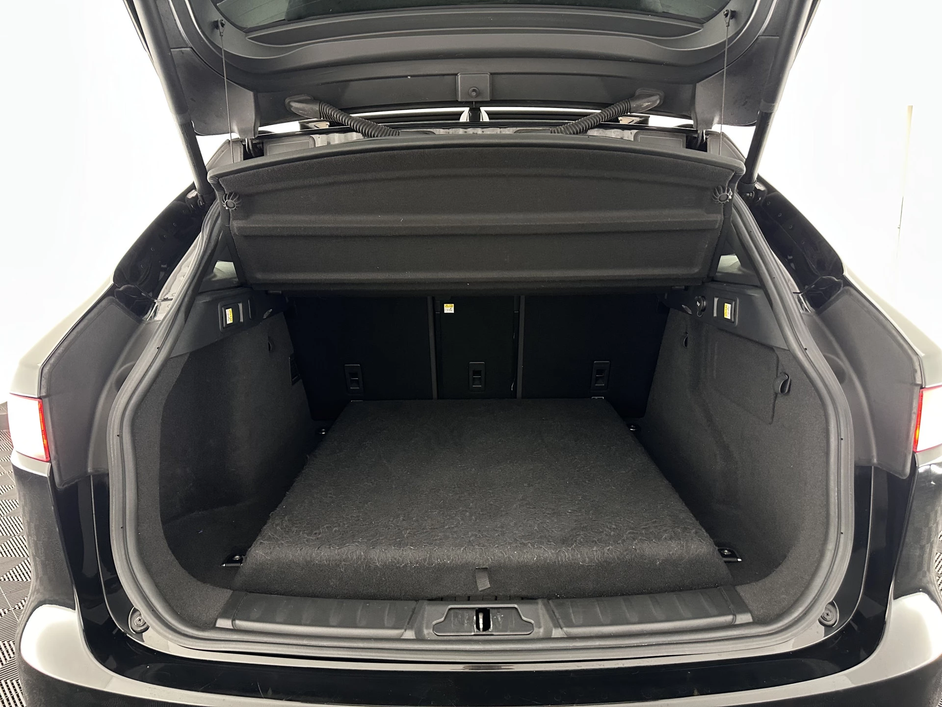 Hoofdafbeelding Jaguar F-PACE