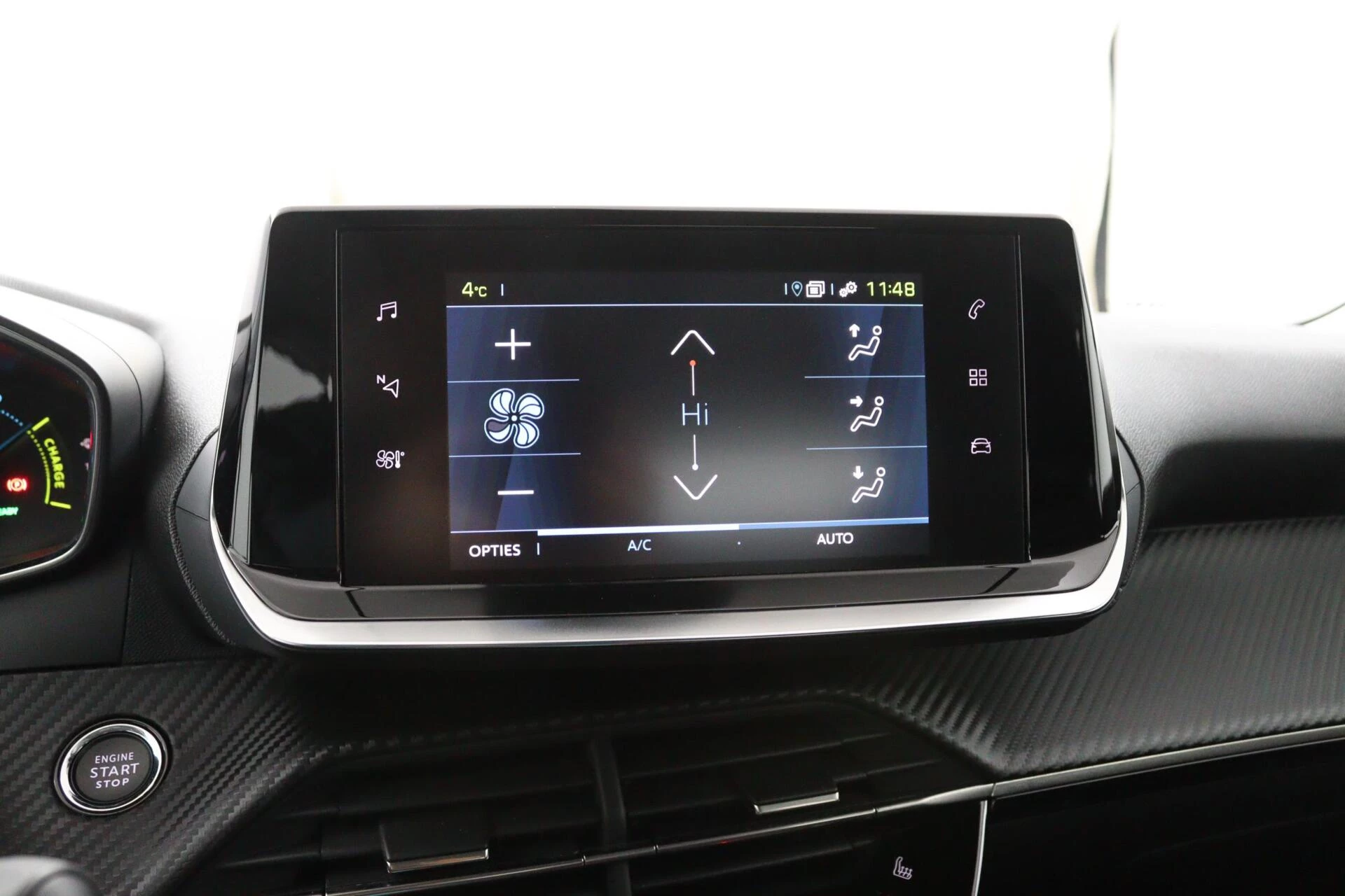 Hoofdafbeelding Peugeot e-2008