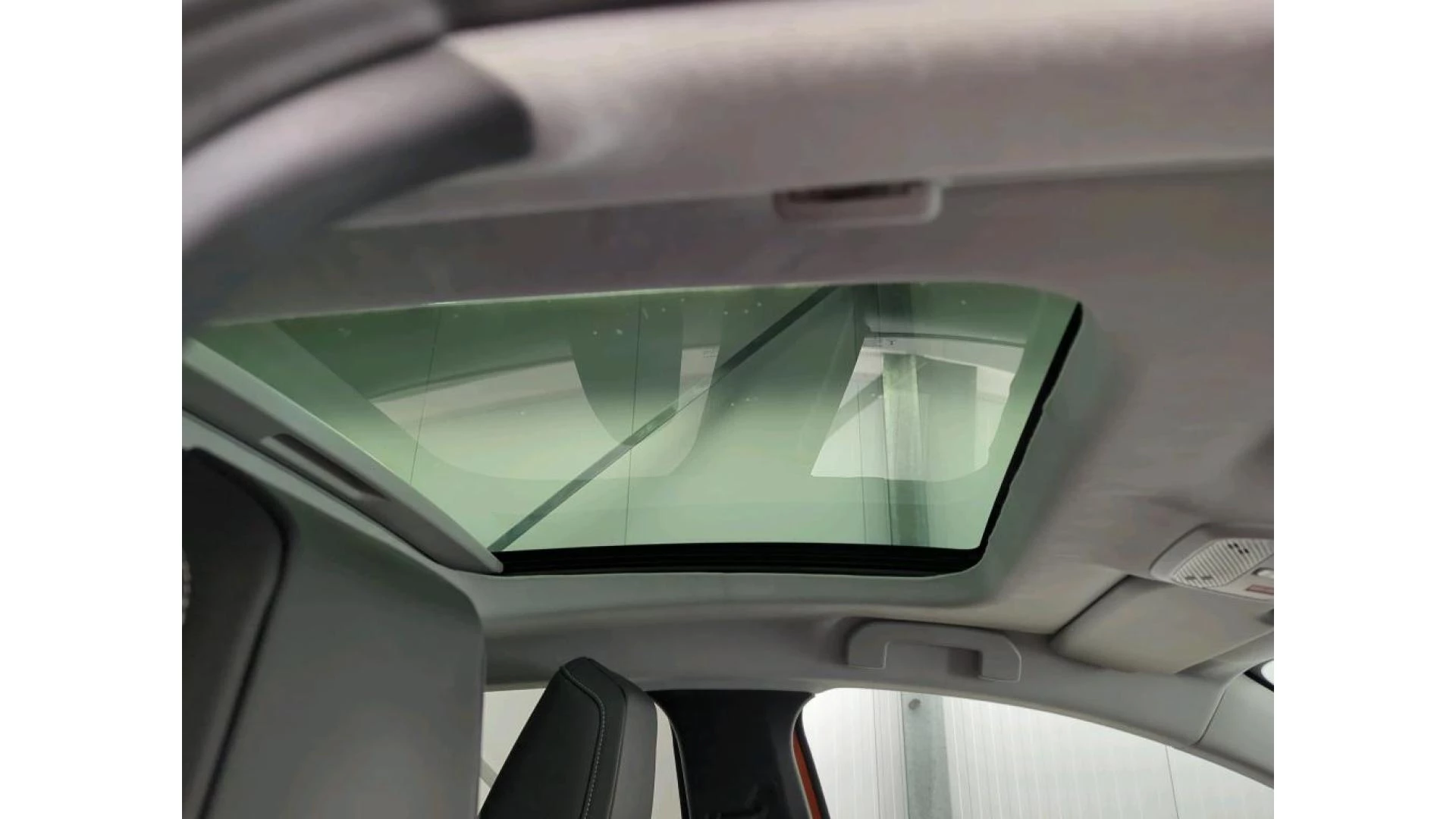 Hoofdafbeelding Citroën ë-C4