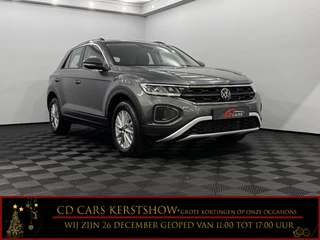 Volkswagen T-Roc 1.5 TSI Life Clima, Parkeersensoren, Apple carplay, Cruise control, Virtual desk, A start stop