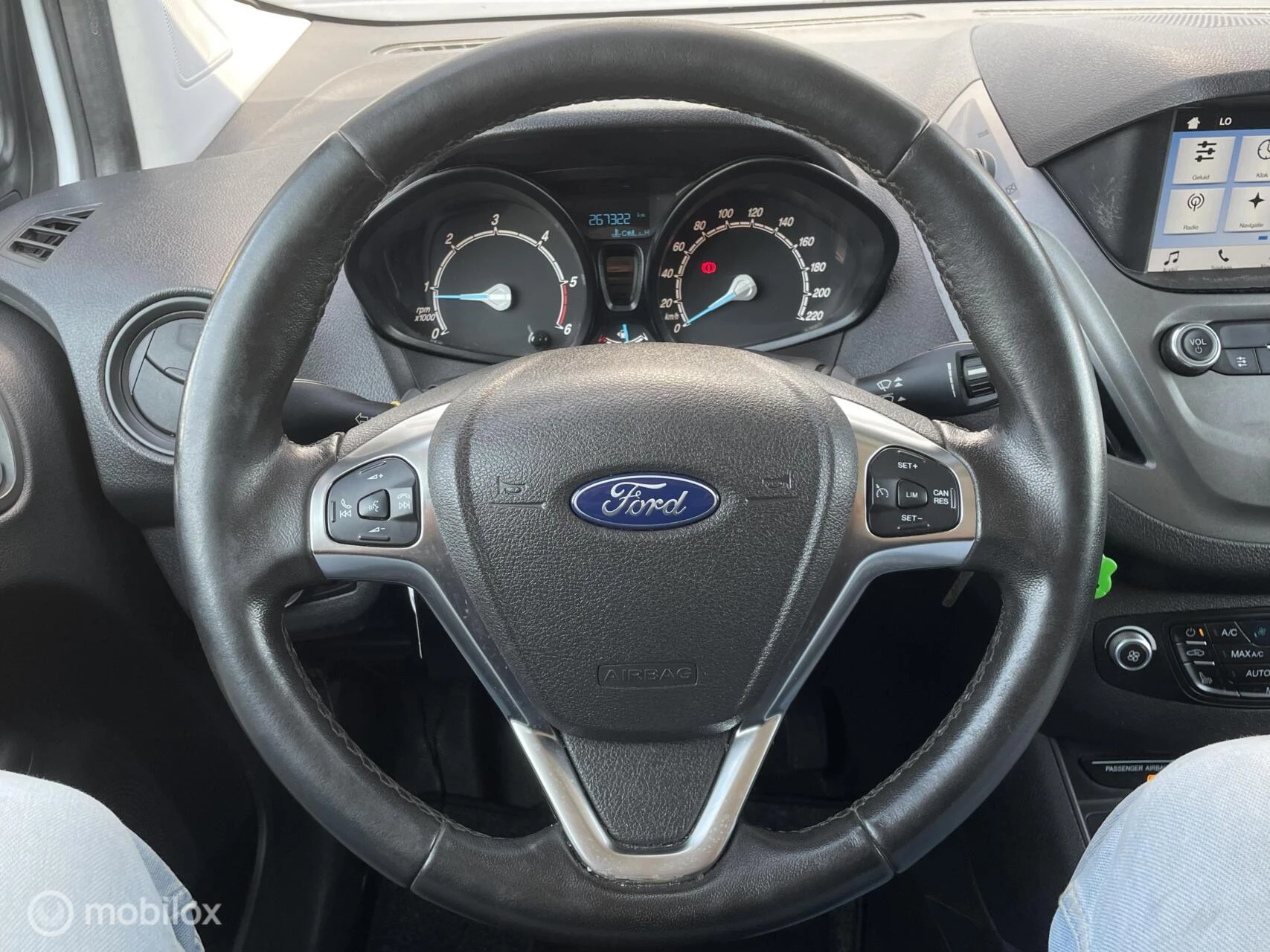 Hoofdafbeelding Ford Transit Courier
