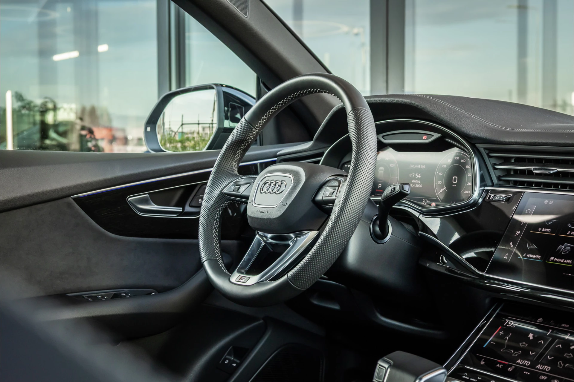 Hoofdafbeelding Audi Q8