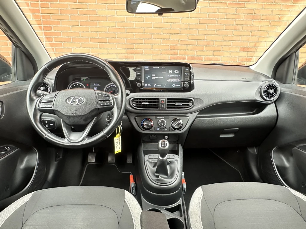 Hoofdafbeelding Hyundai i10