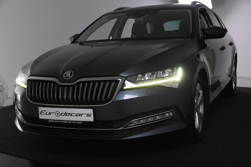 Hoofdafbeelding Škoda Superb