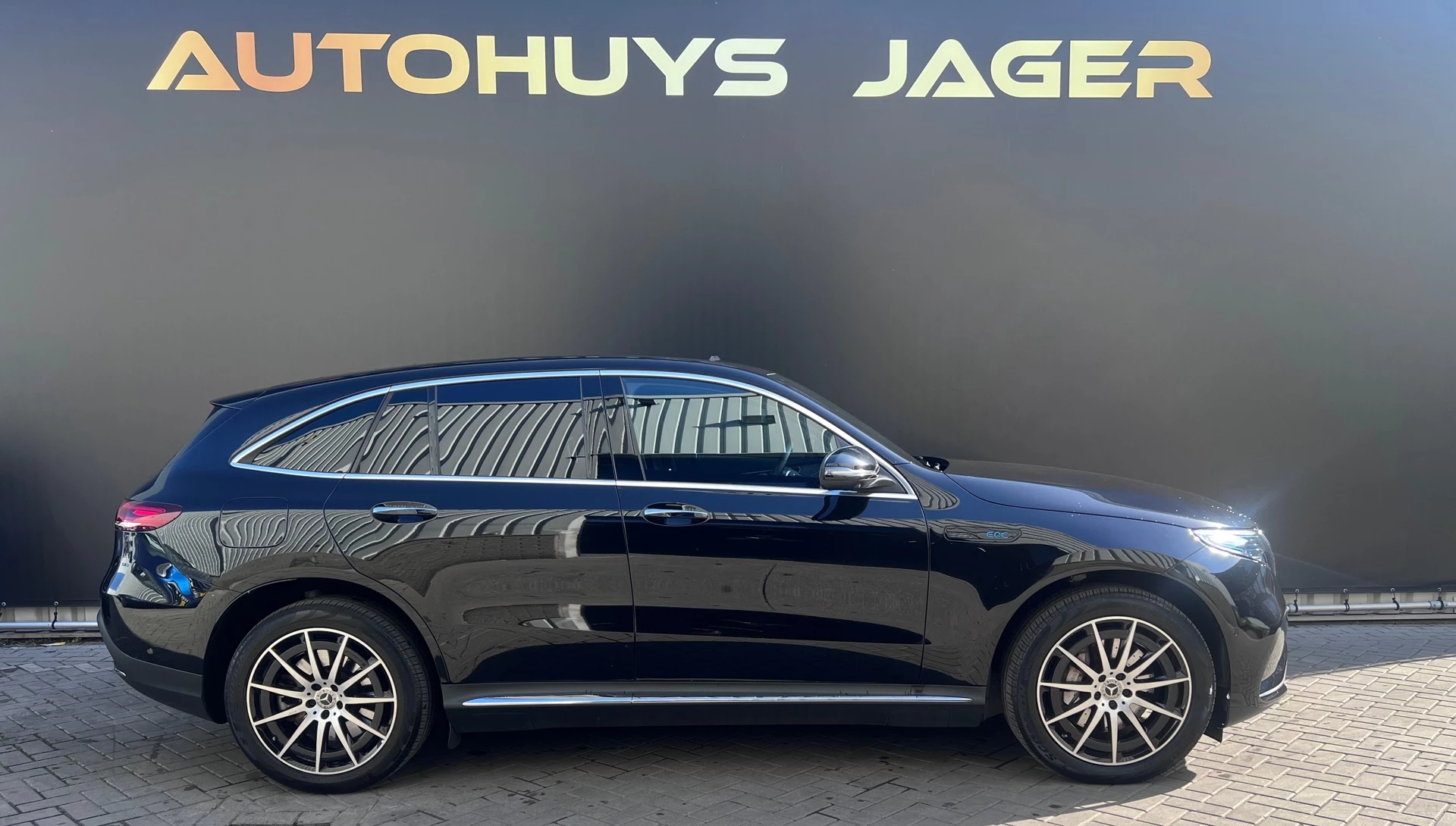 Hoofdafbeelding Mercedes-Benz EQC
