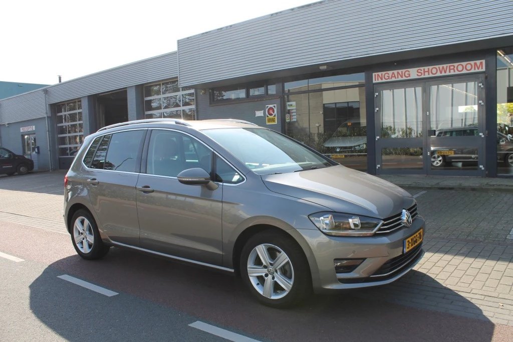 Hoofdafbeelding Volkswagen Golf Sportsvan
