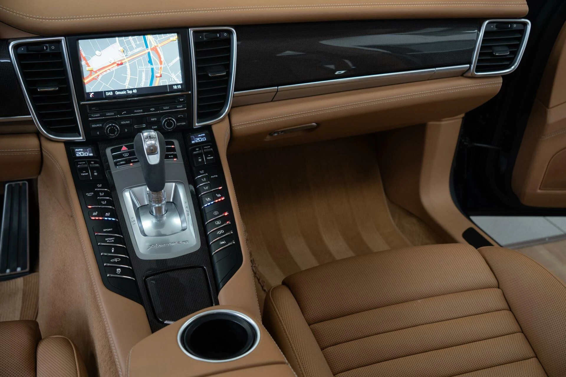 Hoofdafbeelding Porsche Panamera