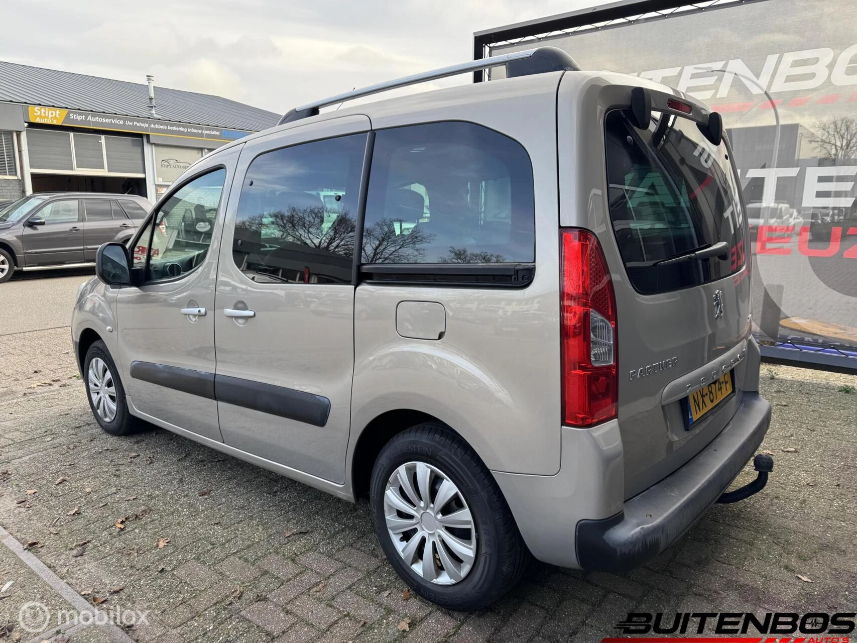 Hoofdafbeelding Peugeot Partner