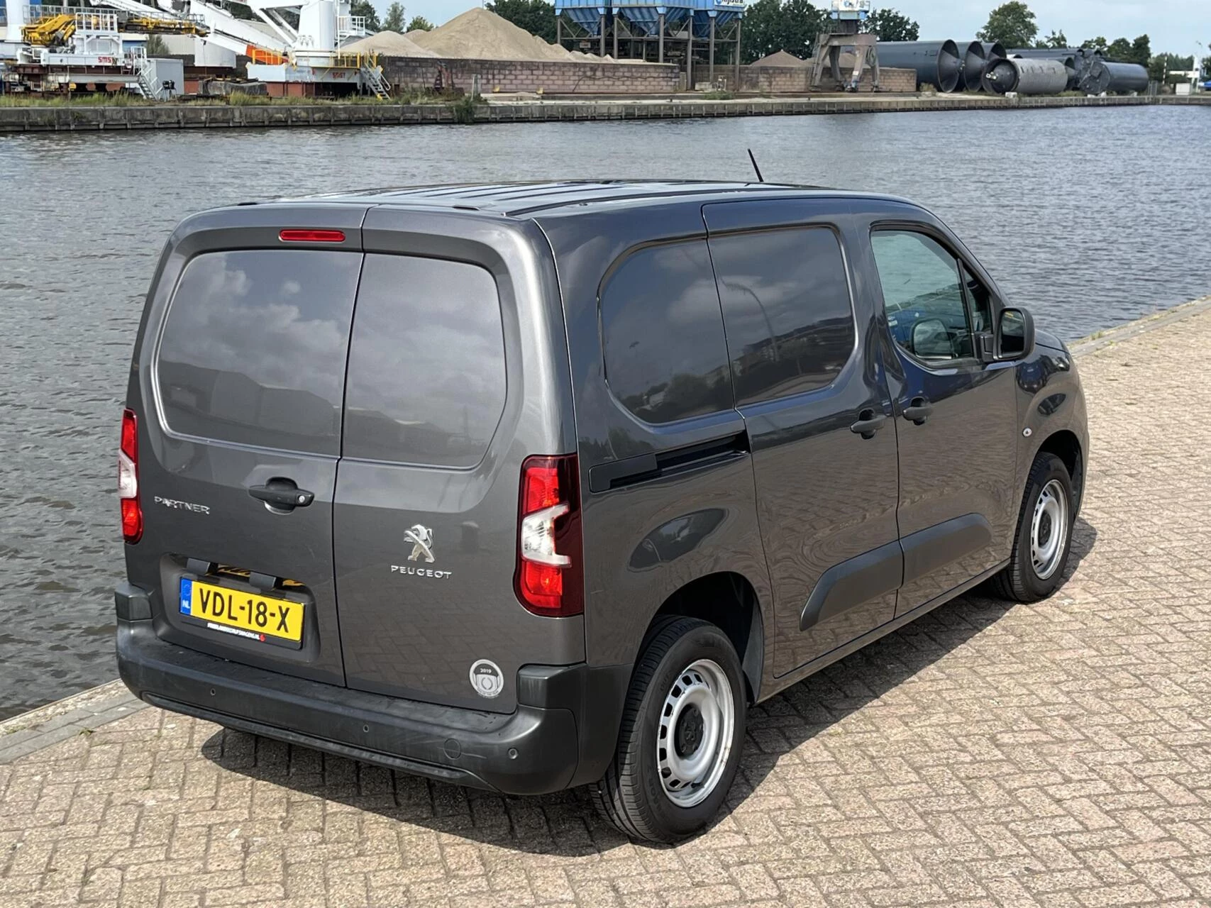Hoofdafbeelding Peugeot Partner