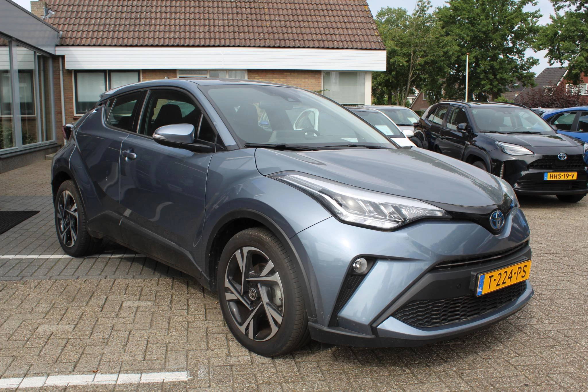 Hoofdafbeelding Toyota C-HR