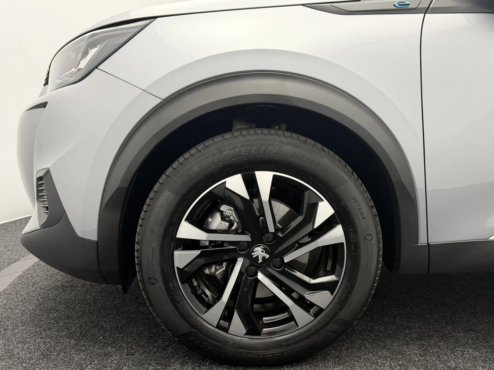 Hoofdafbeelding Peugeot e-2008