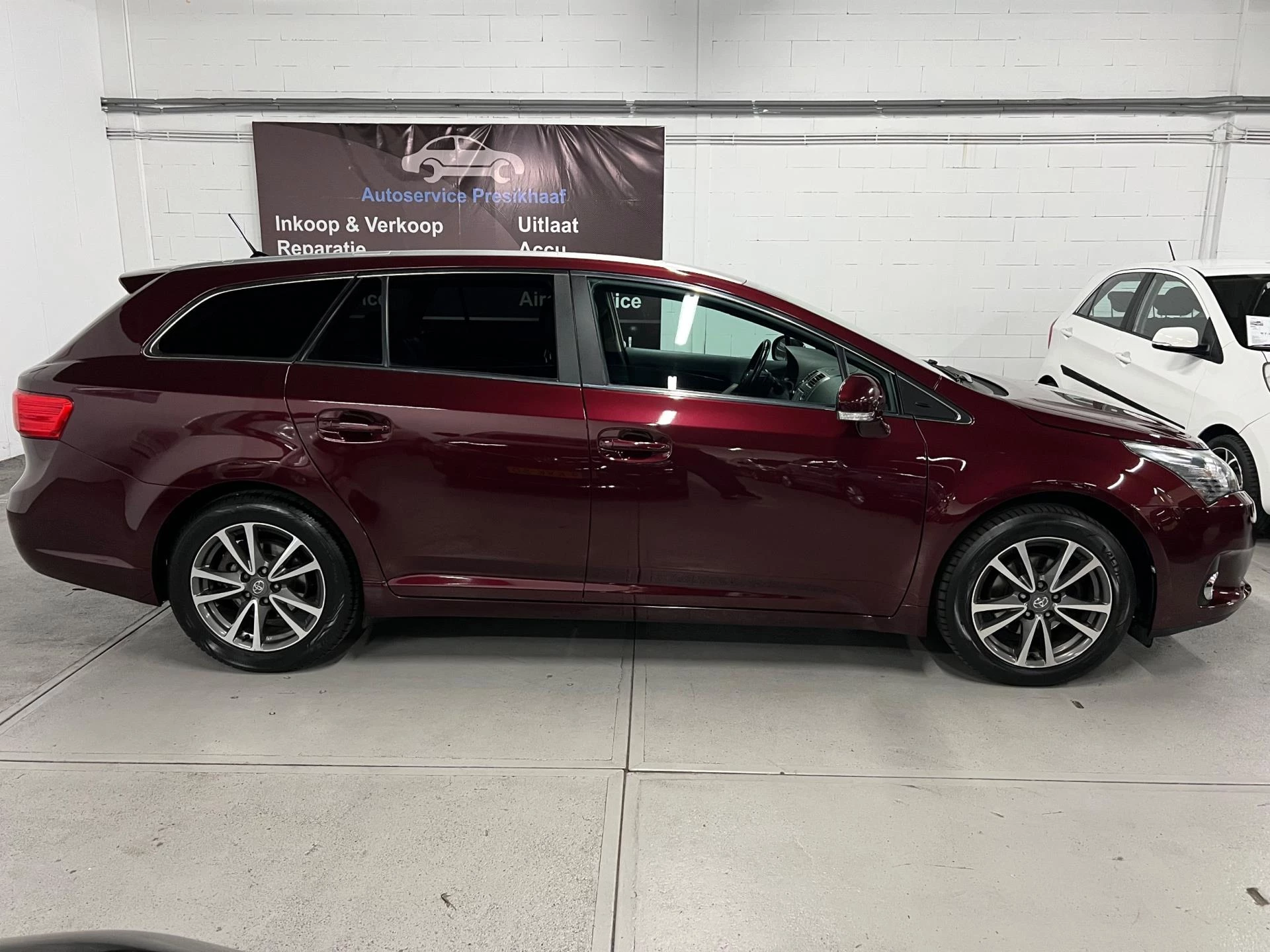 Hoofdafbeelding Toyota Avensis