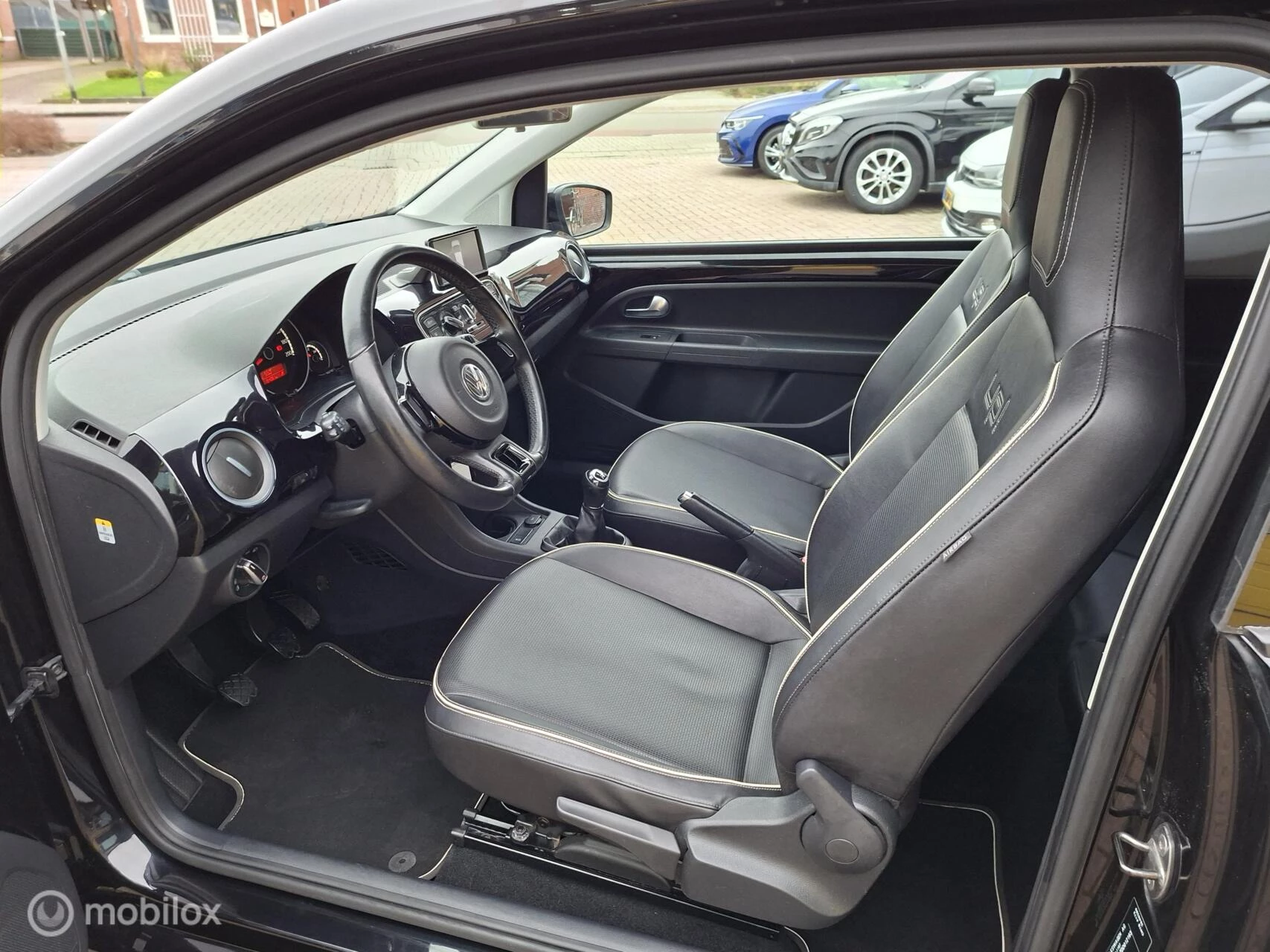 Hoofdafbeelding Volkswagen up!