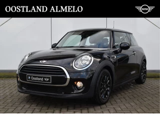 MINI Cooper Hatchback Automaat / Airconditioning / Cruise Control / Navigatie / Multifunctioneel stuurwiel