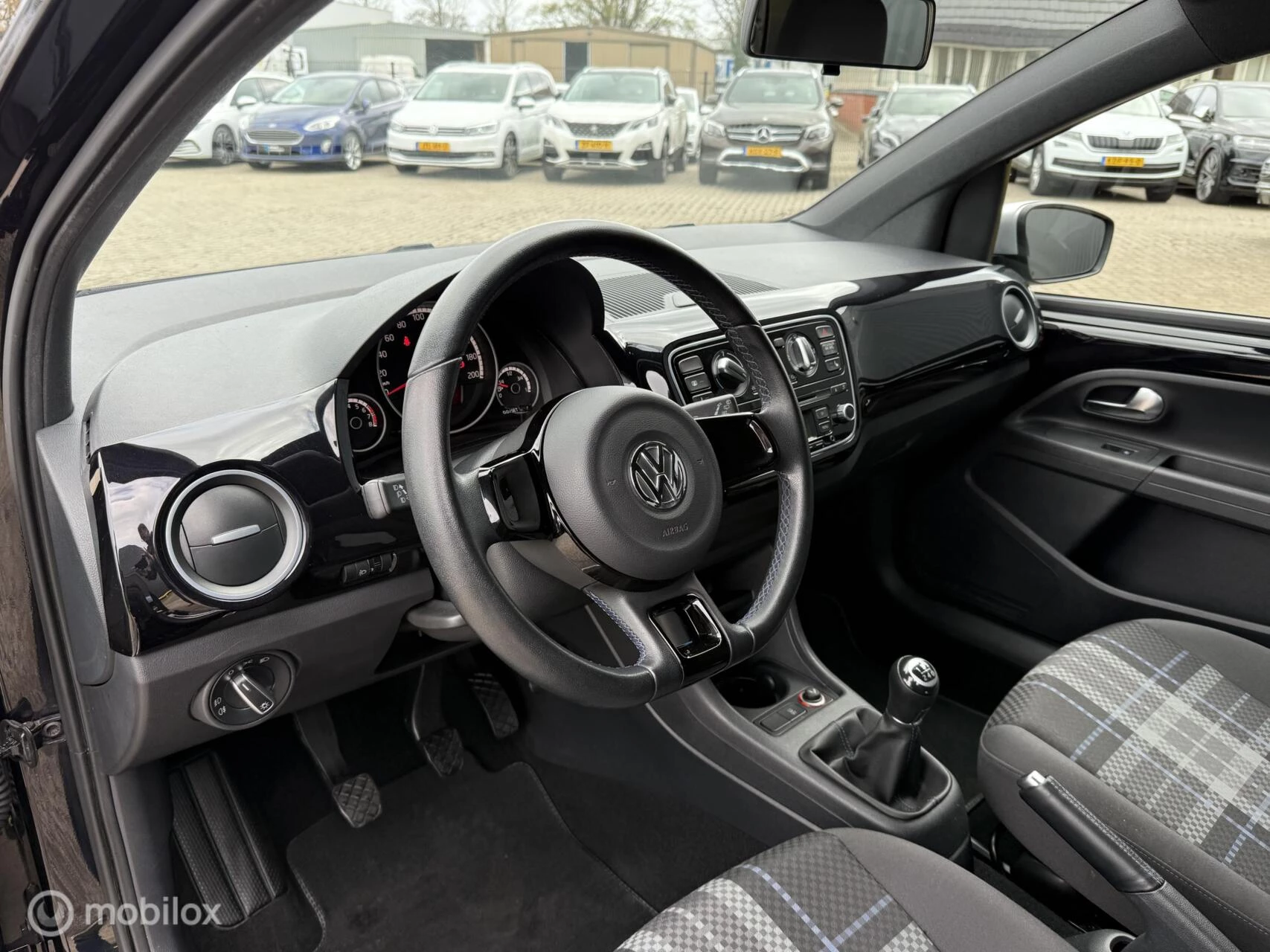 Hoofdafbeelding Volkswagen up!