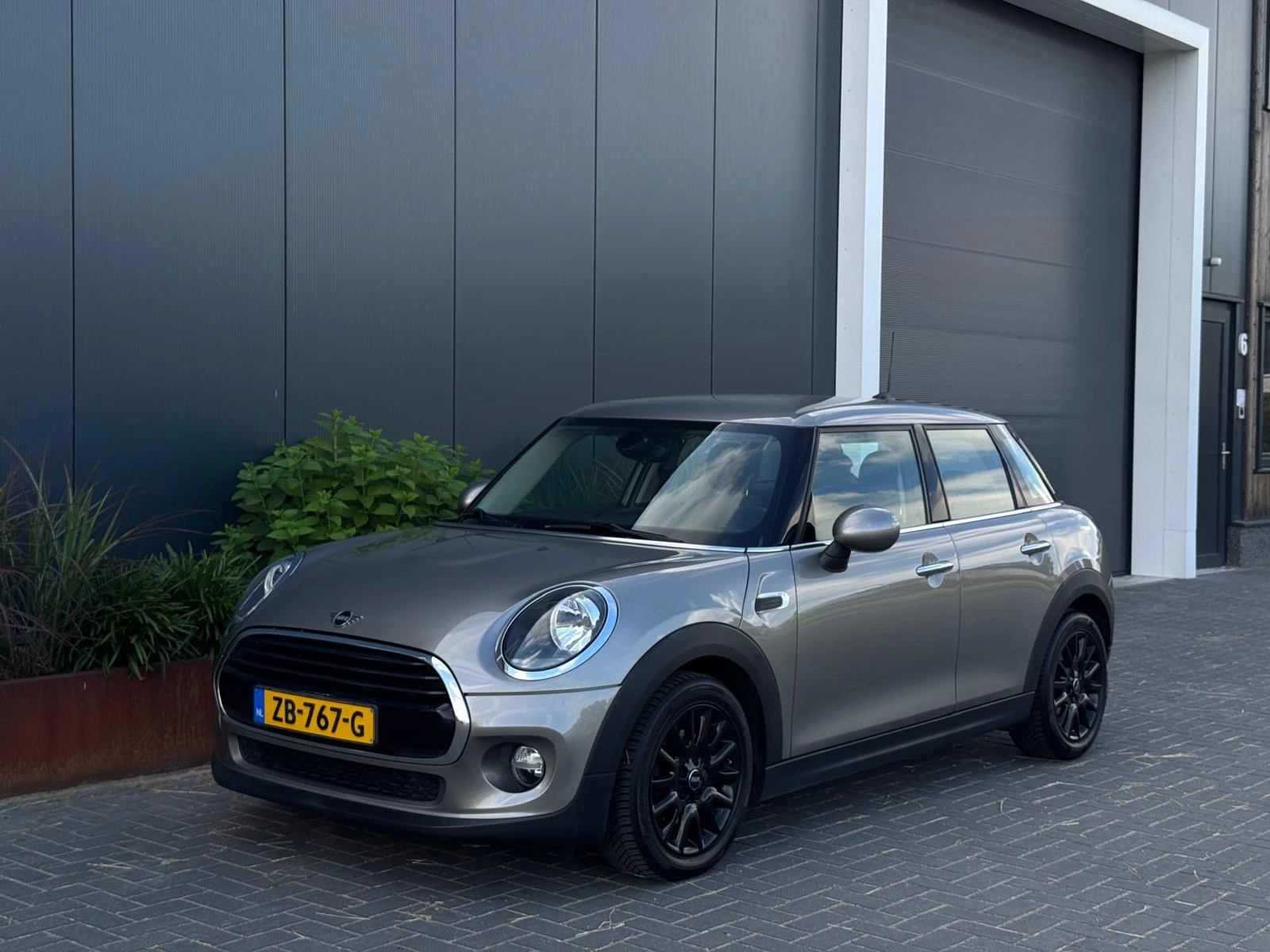 Hoofdafbeelding MINI 5-deurs
