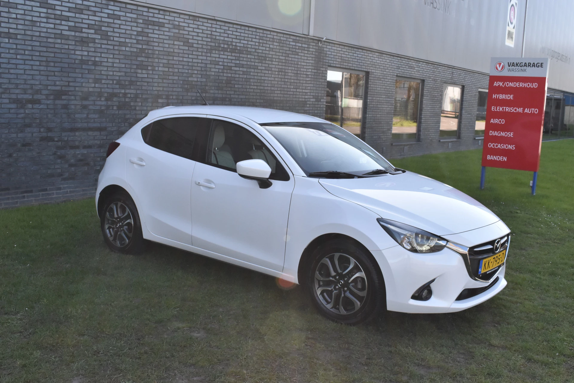 Hoofdafbeelding Mazda 2
