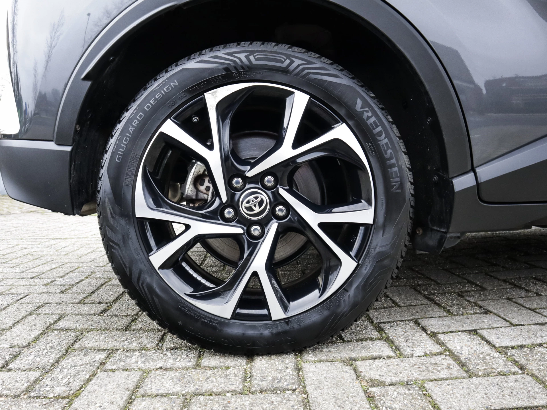 Hoofdafbeelding Toyota C-HR