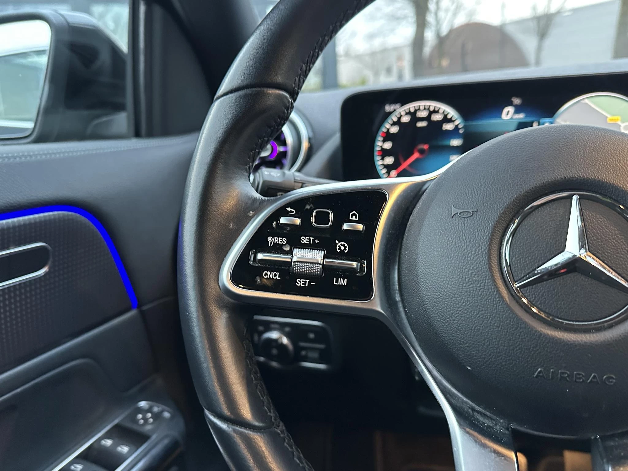 Hoofdafbeelding Mercedes-Benz EQA