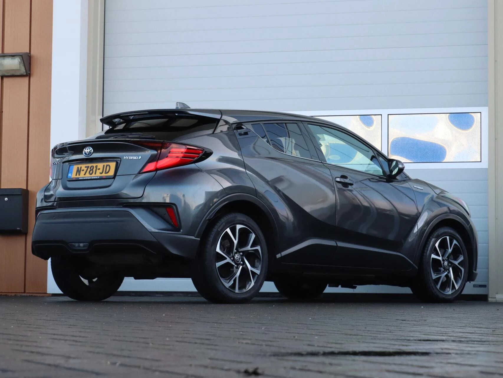 Hoofdafbeelding Toyota C-HR