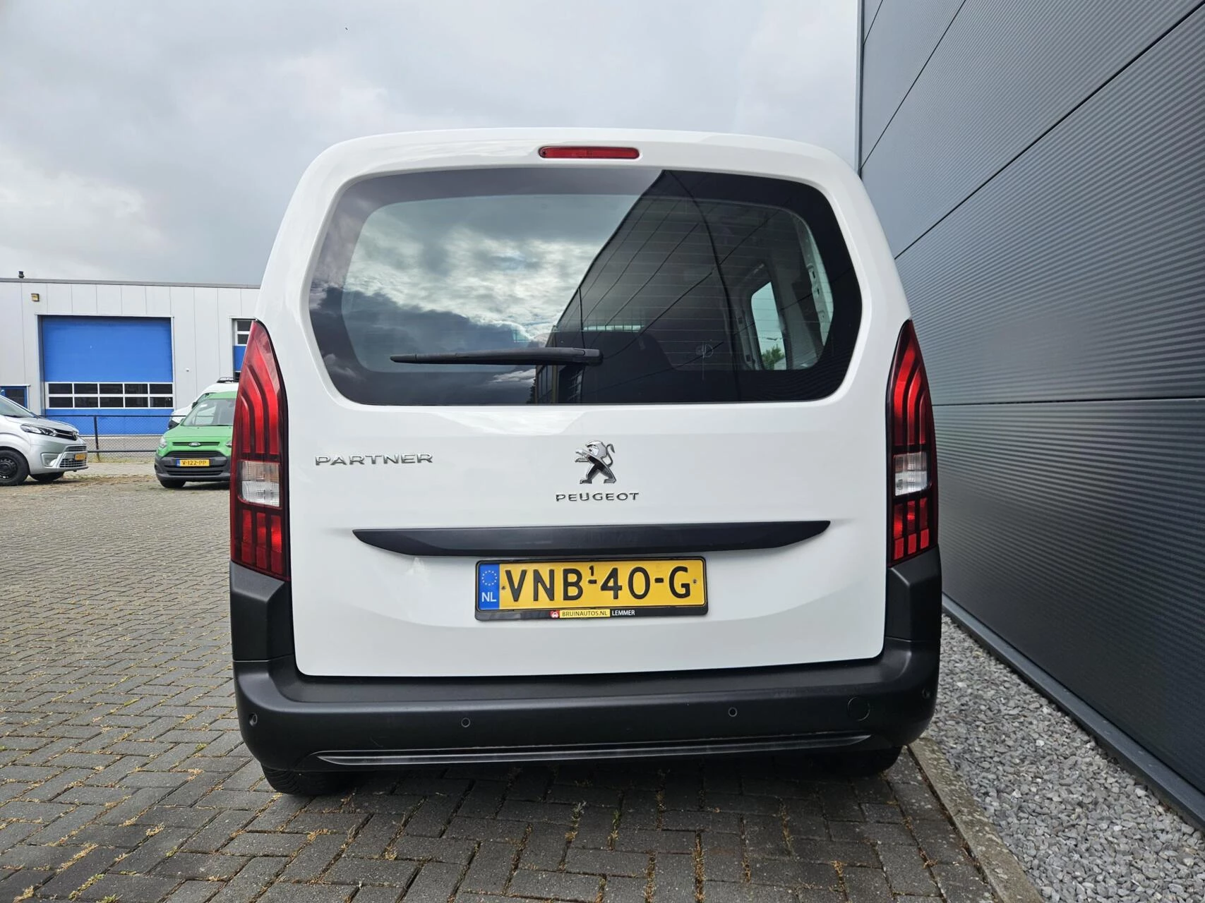 Hoofdafbeelding Peugeot Partner