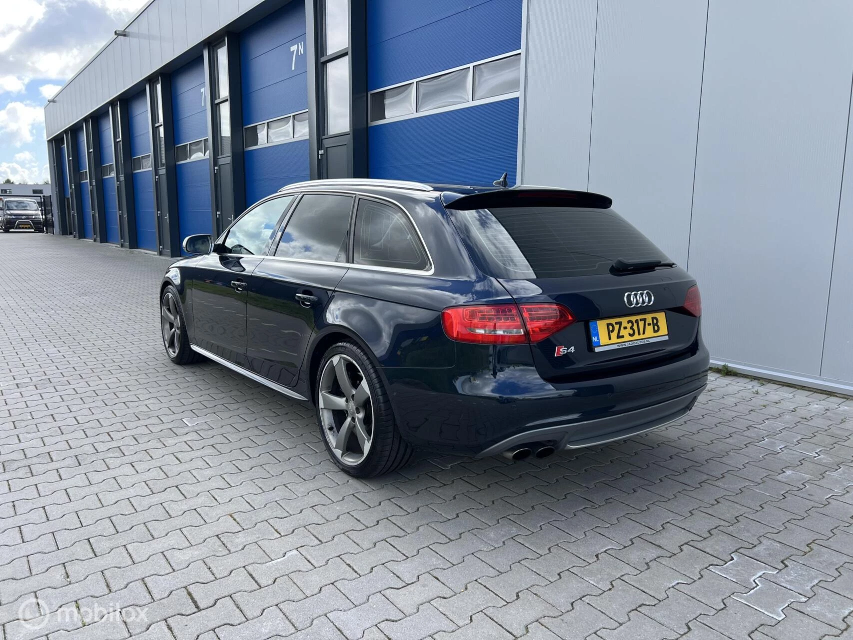Hoofdafbeelding Audi S4