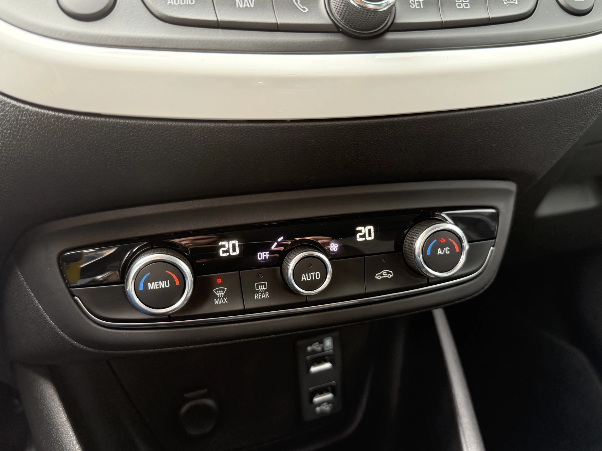 Hoofdafbeelding Opel Crossland X