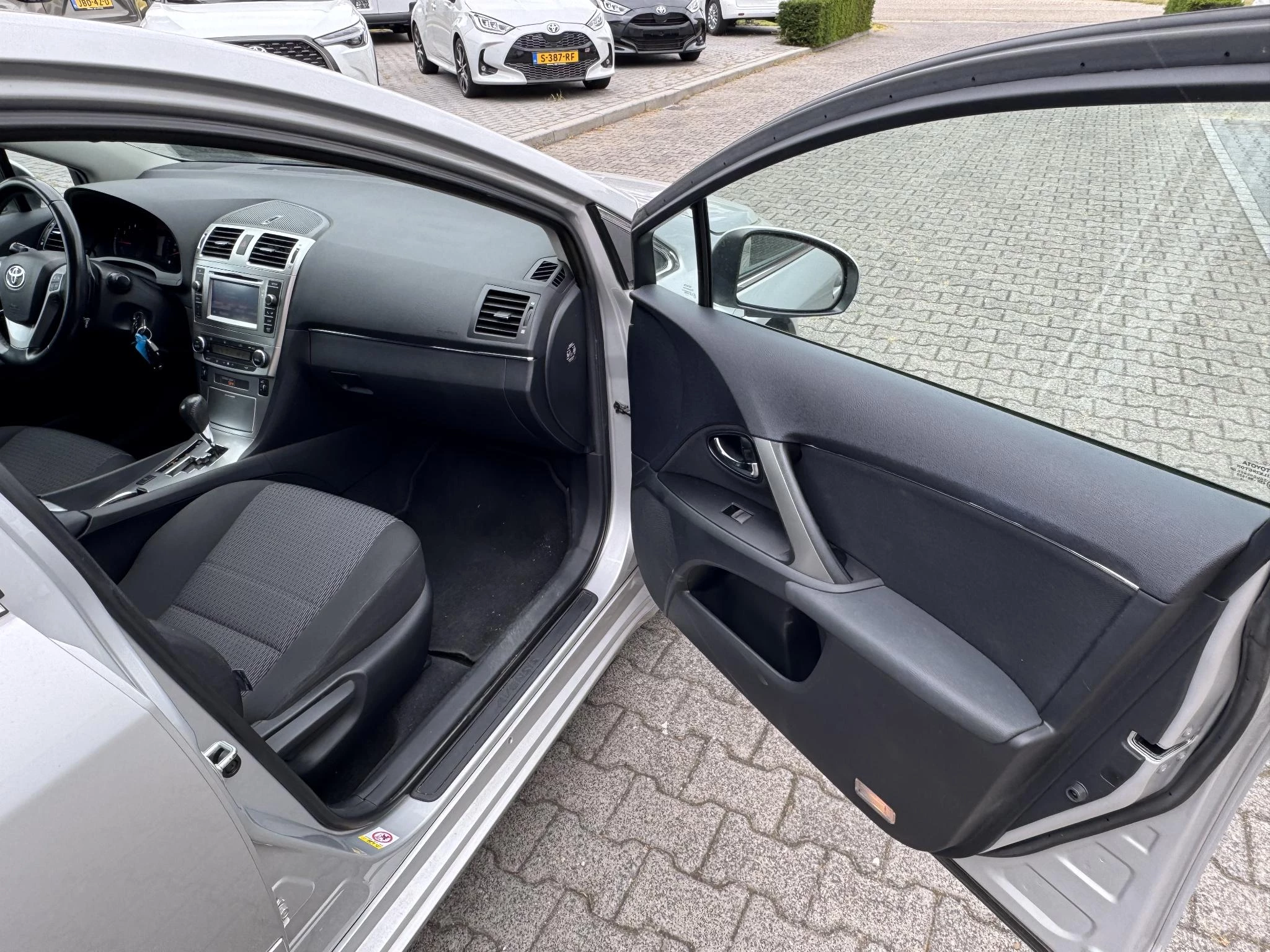 Hoofdafbeelding Toyota Avensis