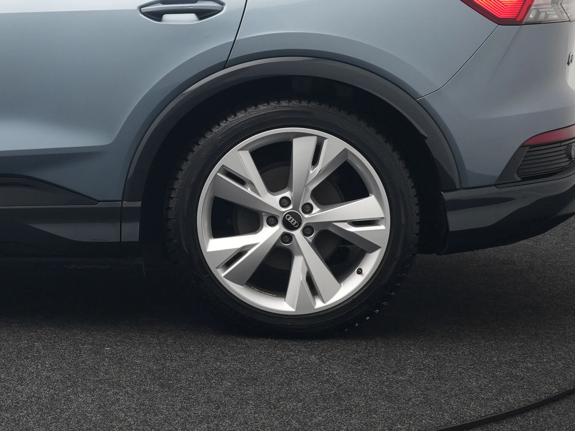 Hoofdafbeelding Audi Q4 e-tron