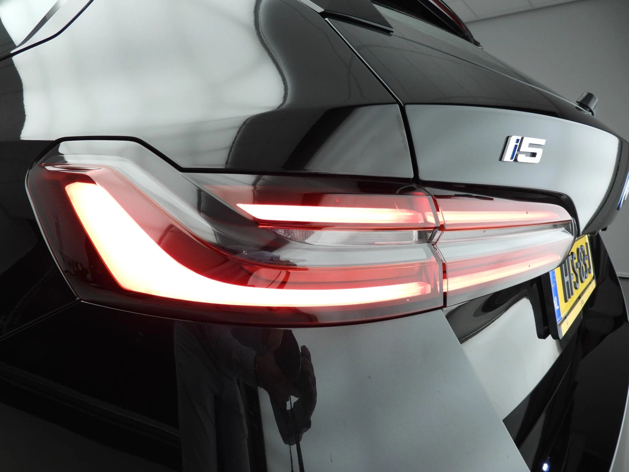 Hoofdafbeelding BMW i5