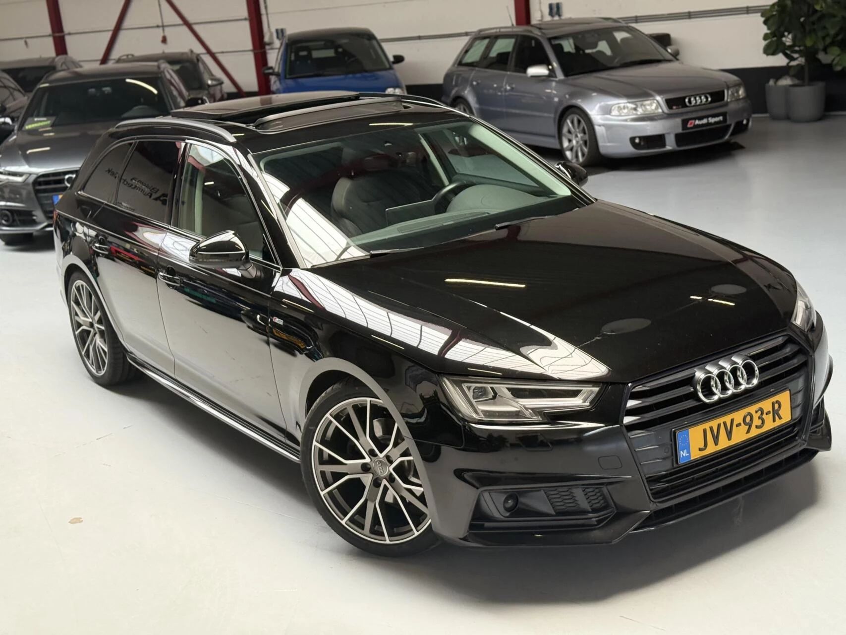 Hoofdafbeelding Audi A4