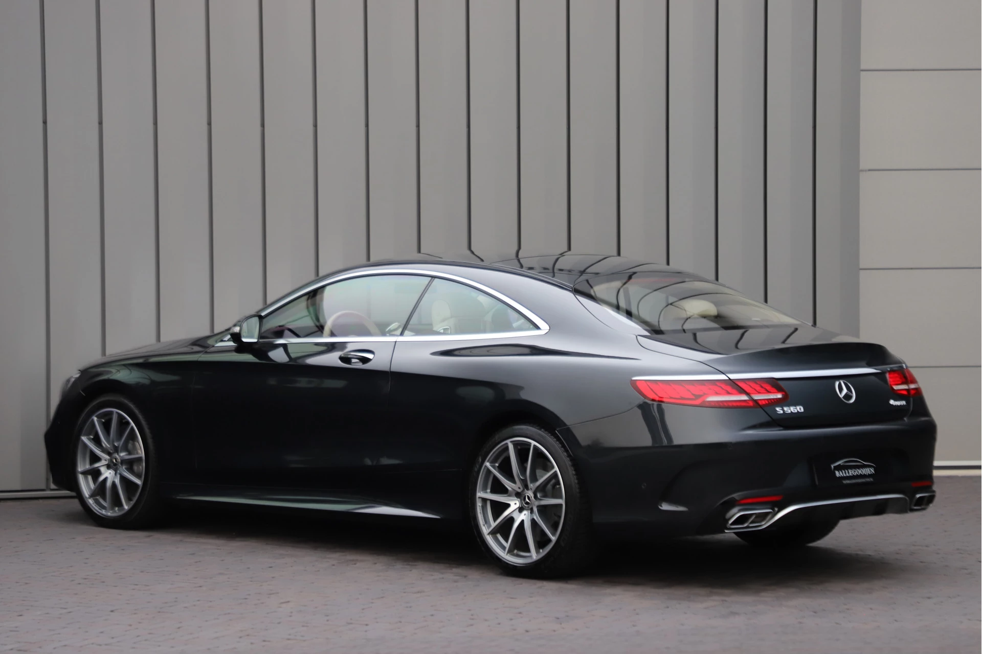 Hoofdafbeelding Mercedes-Benz S-Klasse