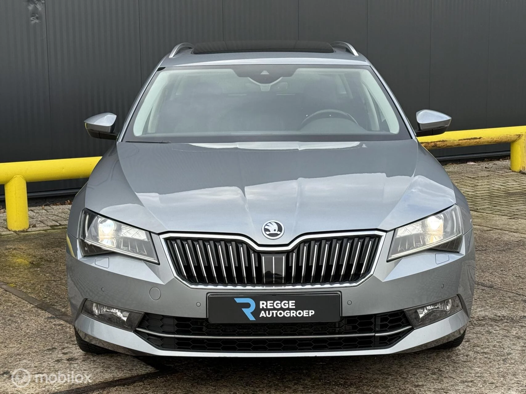 Hoofdafbeelding Škoda Superb