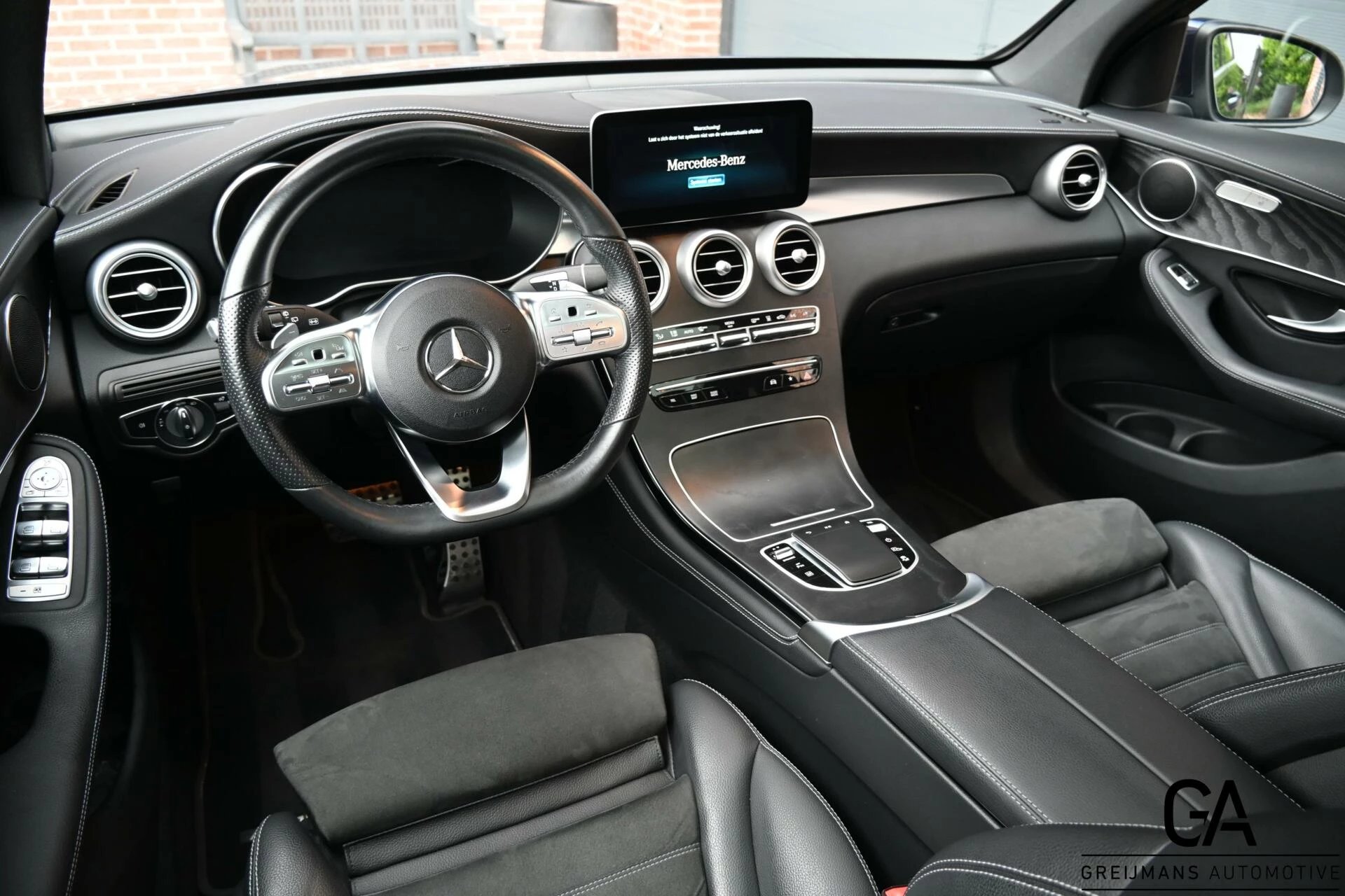 Hoofdafbeelding Mercedes-Benz GLC