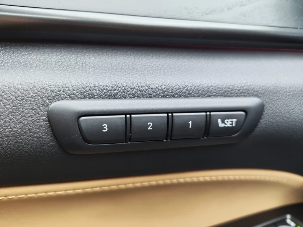 Hoofdafbeelding Lexus NX