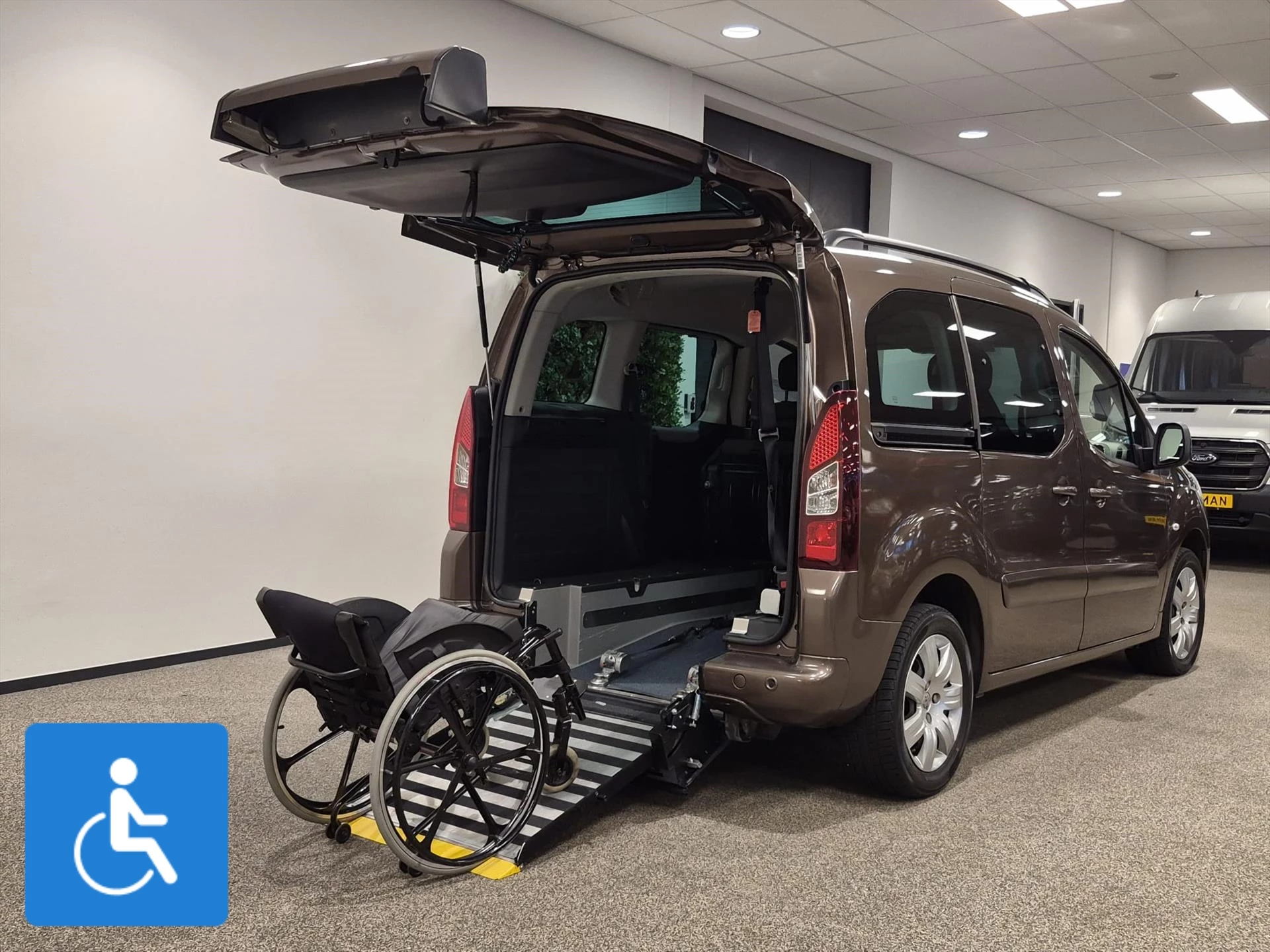 Hoofdafbeelding Peugeot Partner