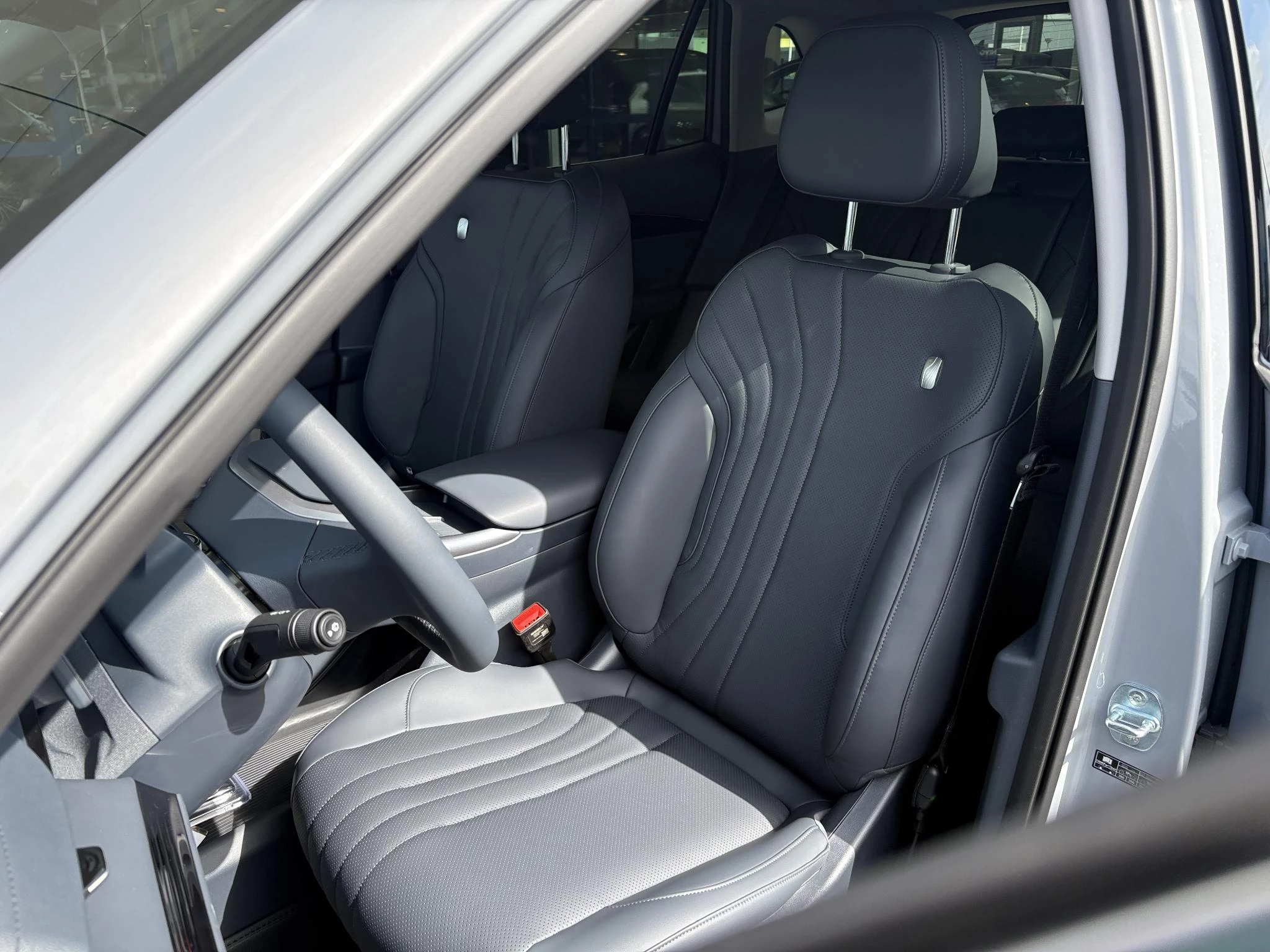 Hoofdafbeelding Geely E5