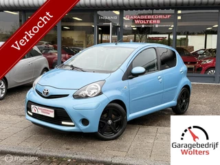 Toyota Aygo 1.0 VVT-i Dynamic Blue unieke kleur airco 5drs