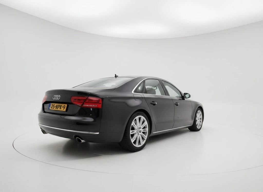 Hoofdafbeelding Audi A8