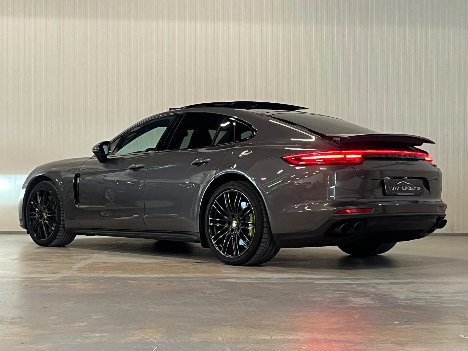 Hoofdafbeelding Porsche Panamera