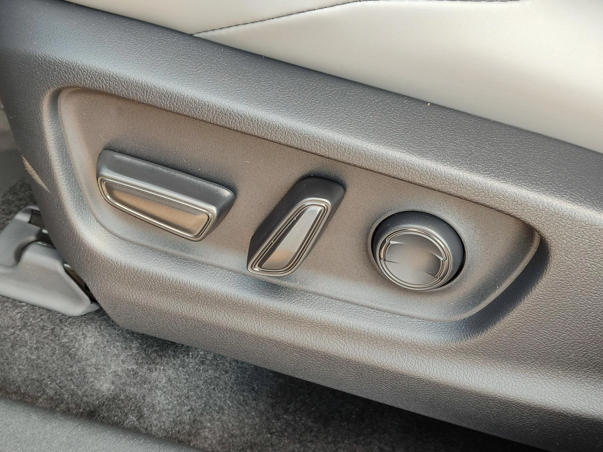 Hoofdafbeelding Toyota C-HR+