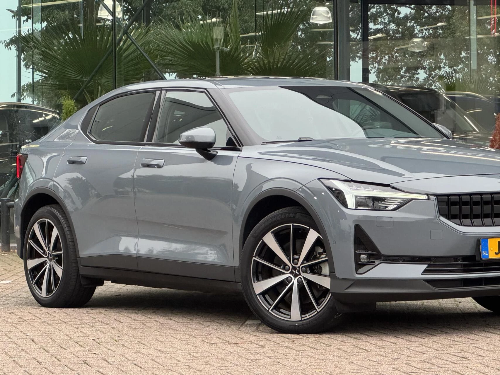 Hoofdafbeelding Polestar 2