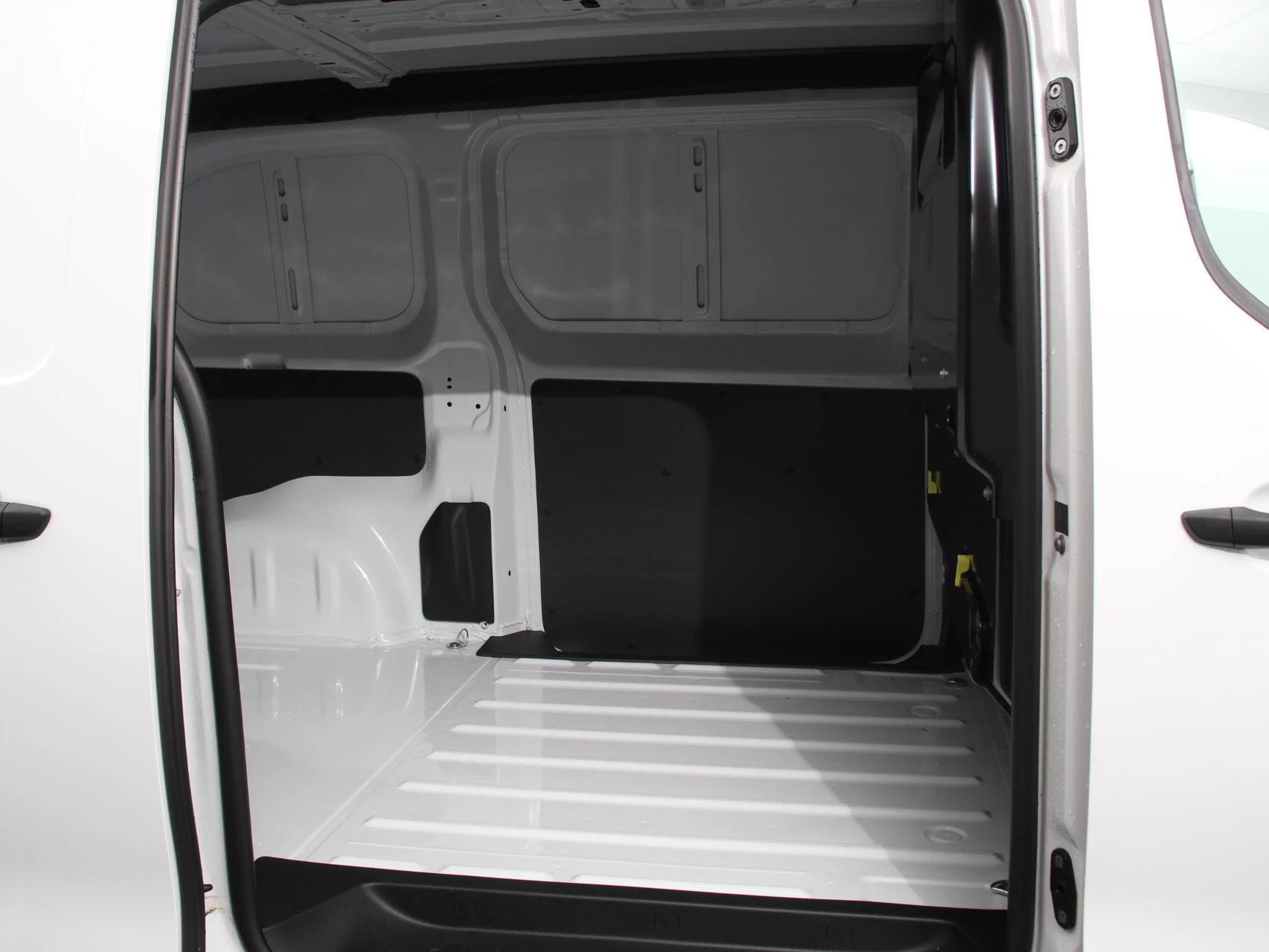 Hoofdafbeelding Peugeot e-Expert