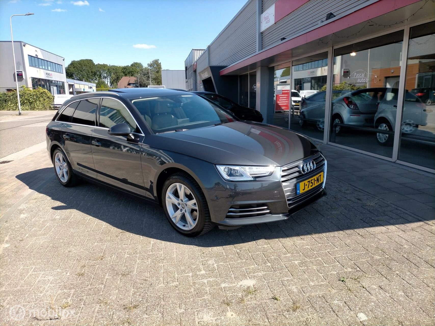 Hoofdafbeelding Audi A4