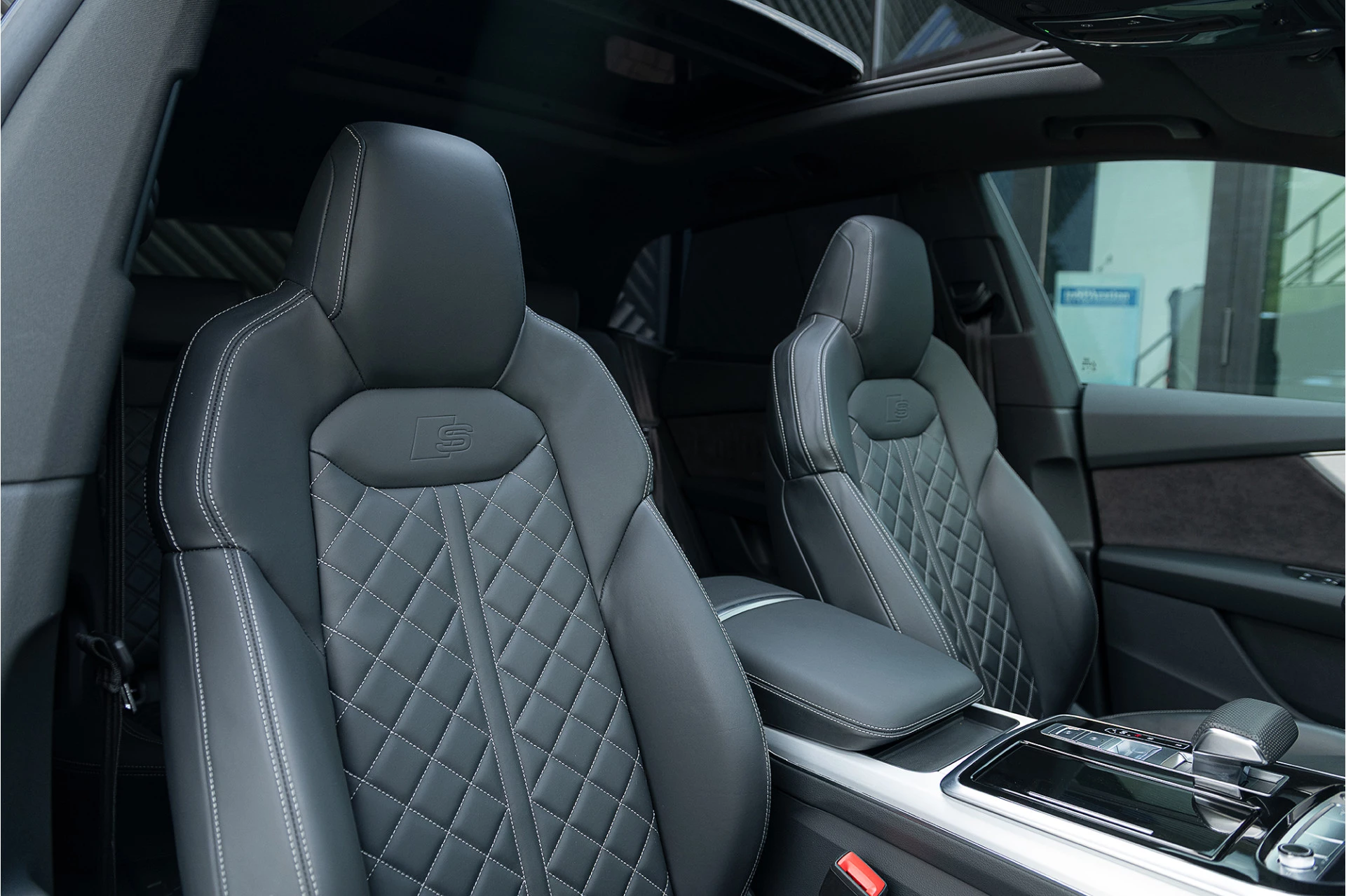 Hoofdafbeelding Audi Q8